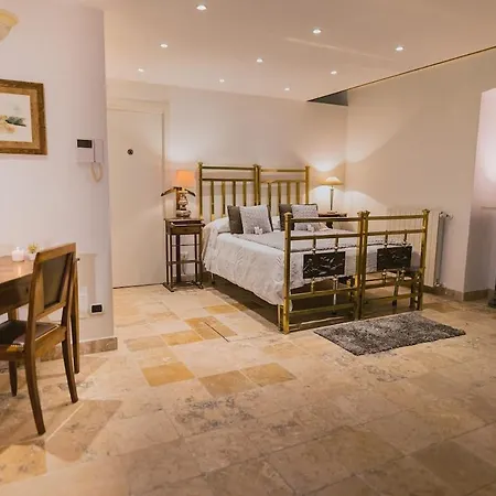 Your Side Of Domus In Appartement *